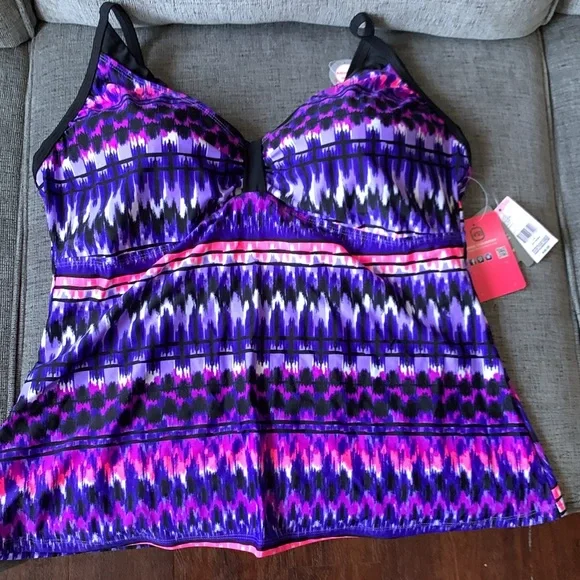 Vibrant Purple and Pink Tank Top - Picture 5 of 5
